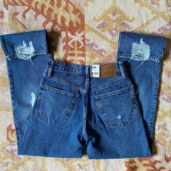 LEVI'S : 501 Original Fit Women's Jeans (Size: 24x30) NWT - Picture 3 of 12